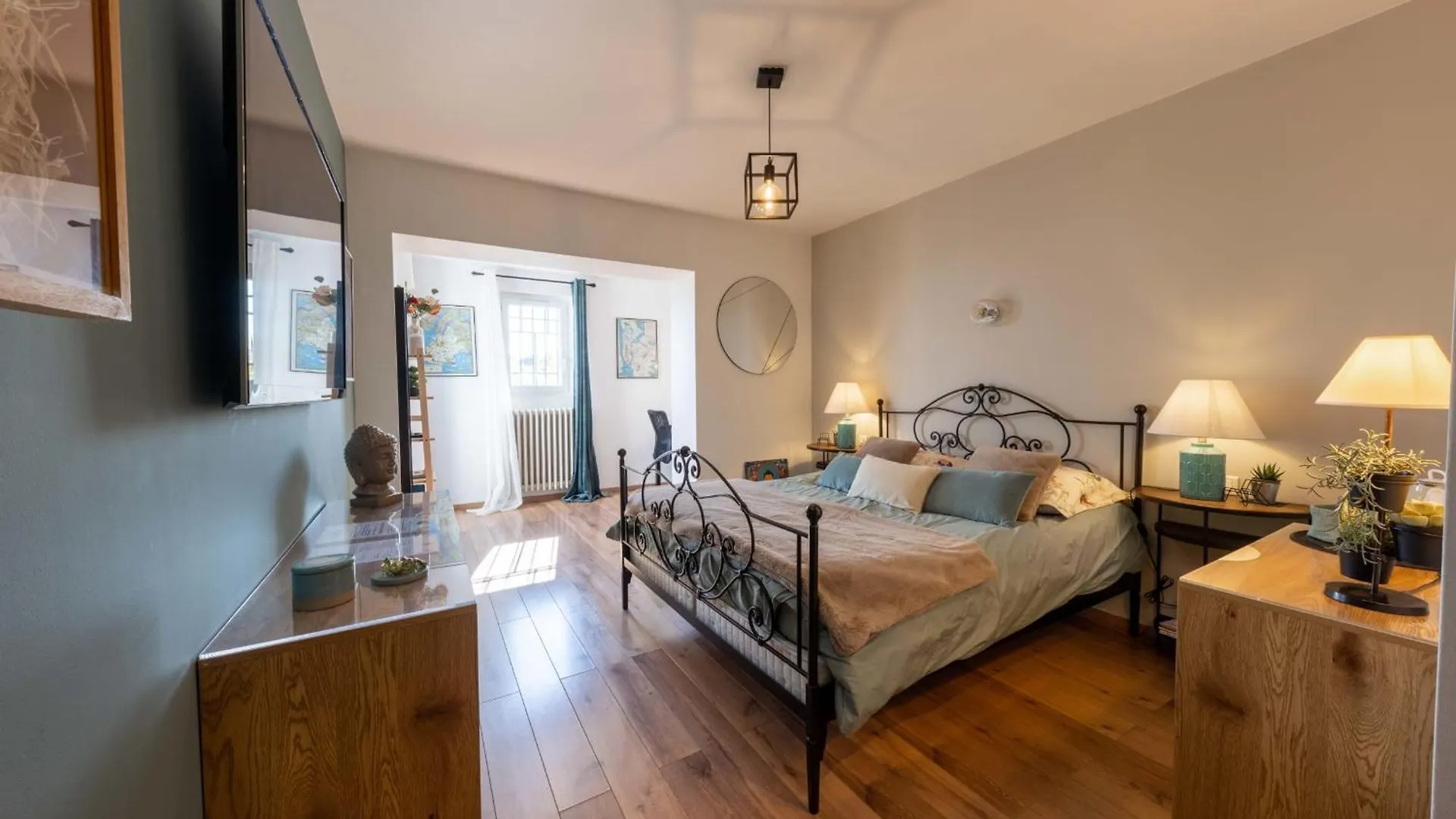 Deluxe Room With Garden Pool And Sea View Nice 0*,  France