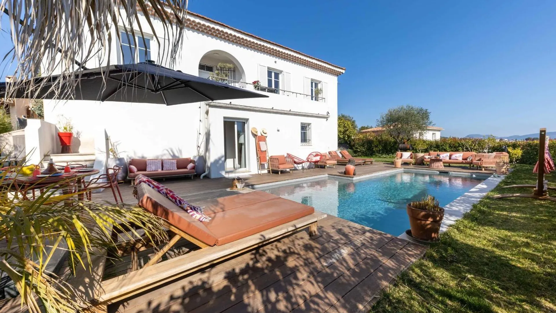 Holiday home Deluxe Room With Garden Pool And Sea View Nice