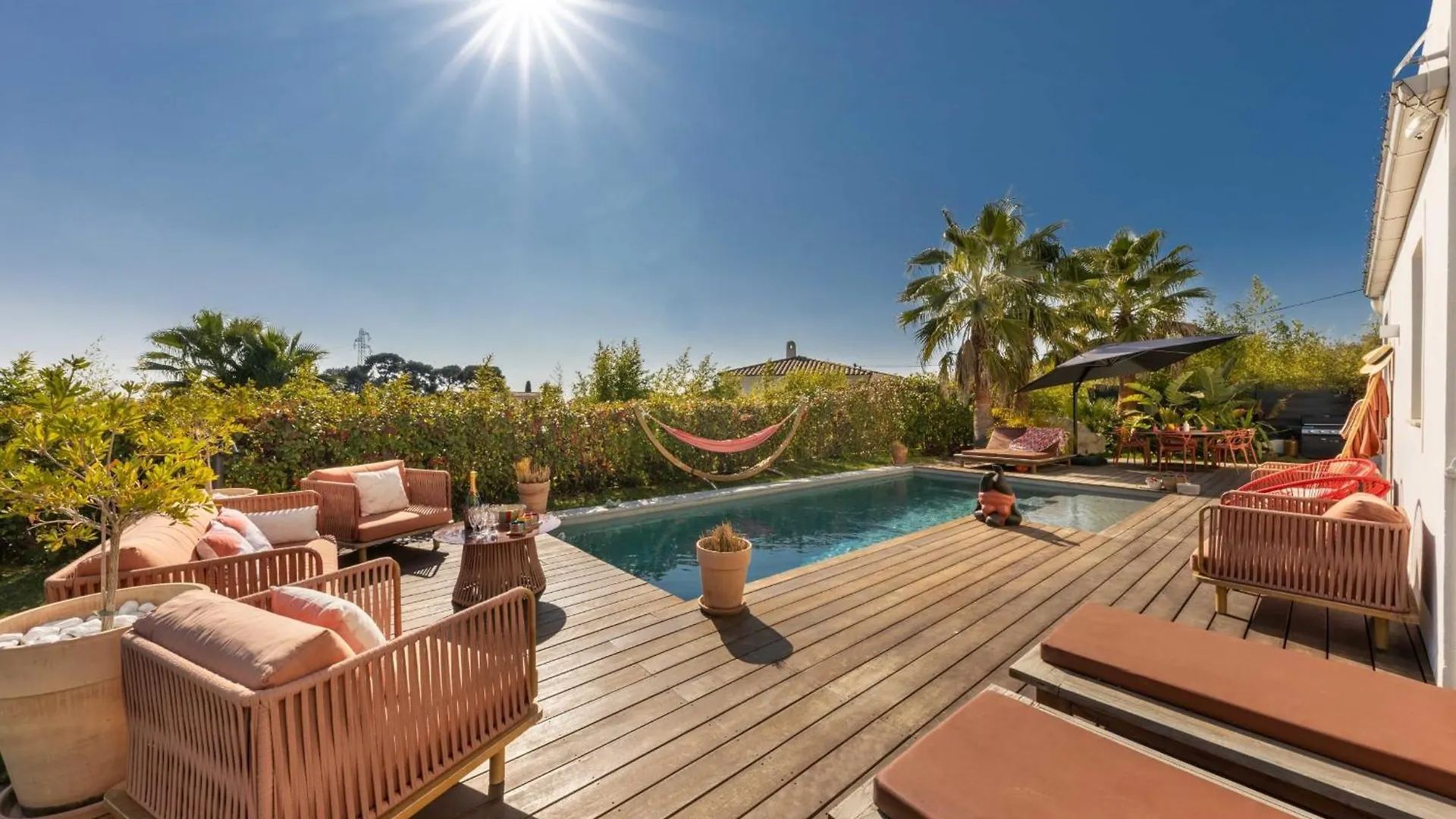 Deluxe Room With Garden Pool And Sea View Nice France